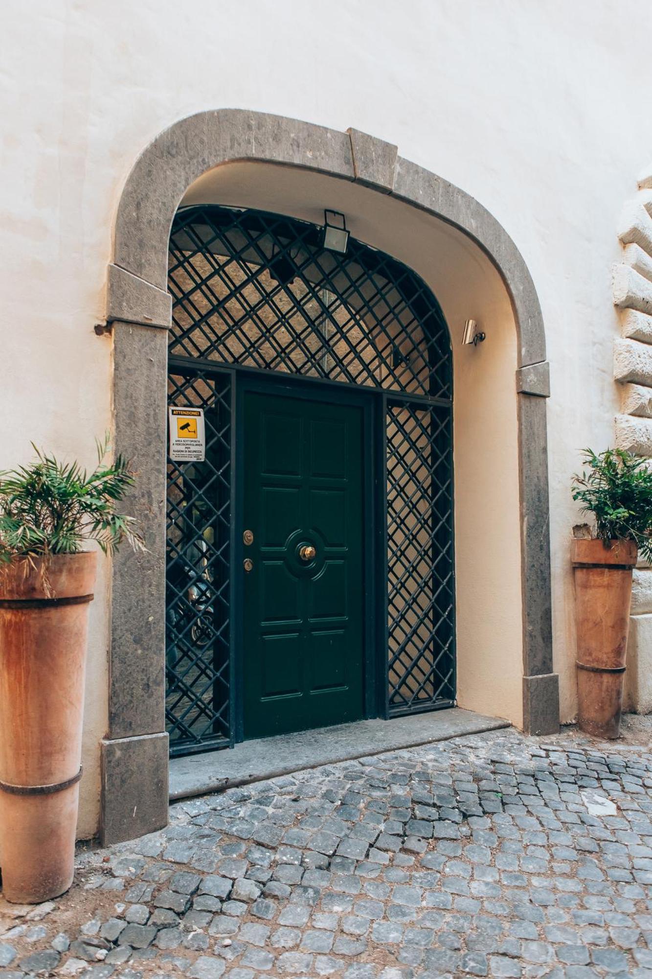 Restart Accommodations Borghese Rom Exteriör bild